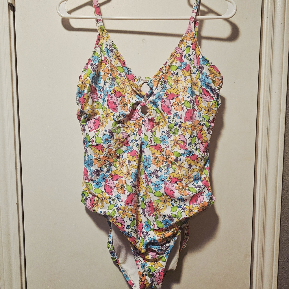 Time and Tru Colorful Floral Swimsuit - Picture 1 of 4